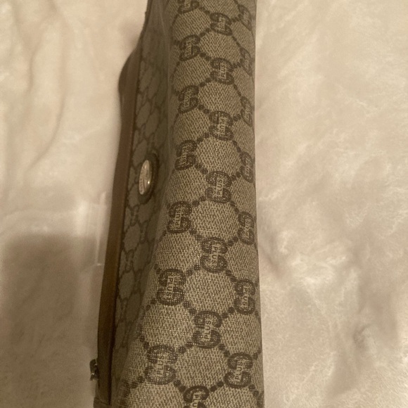 Gucci Cosmetic Bag - Picture 6 of 8